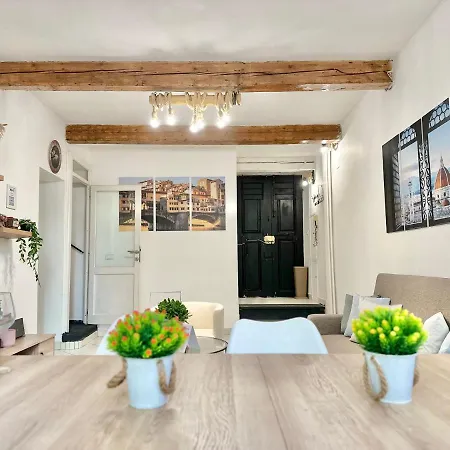 Apartment A 2 Passi Dal Duomo Con Parcheggio E 3 *